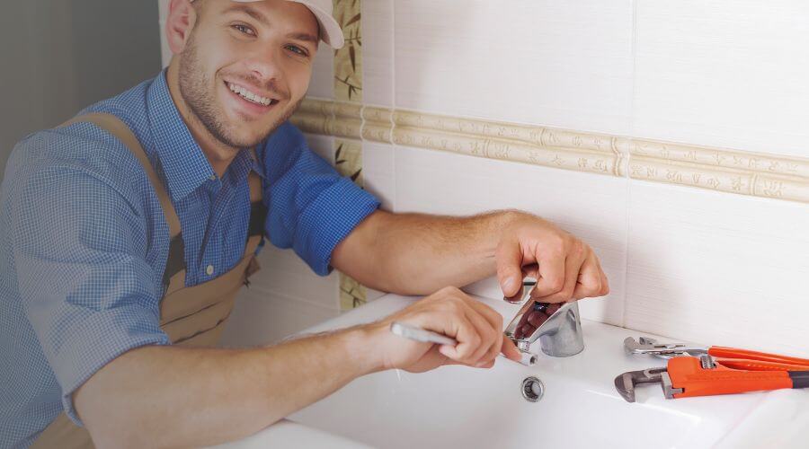 Handle or spout repair in Paw Paw, MI